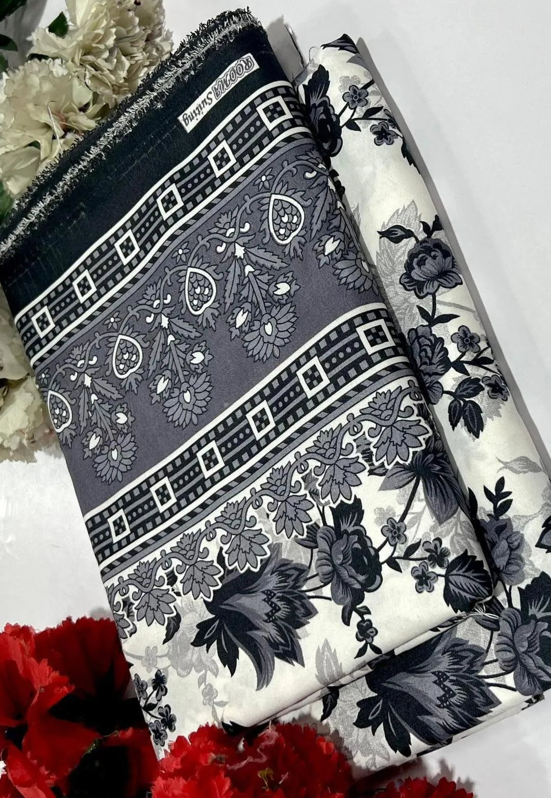 2 Pcs Women's Unstitched Printed Suit