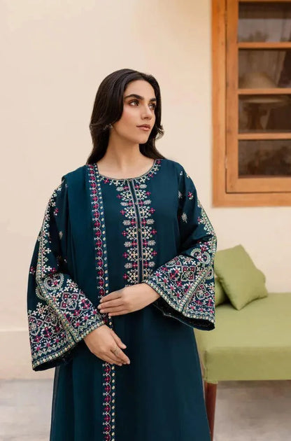 3 Pcs Women's Unstitched Plain Suit