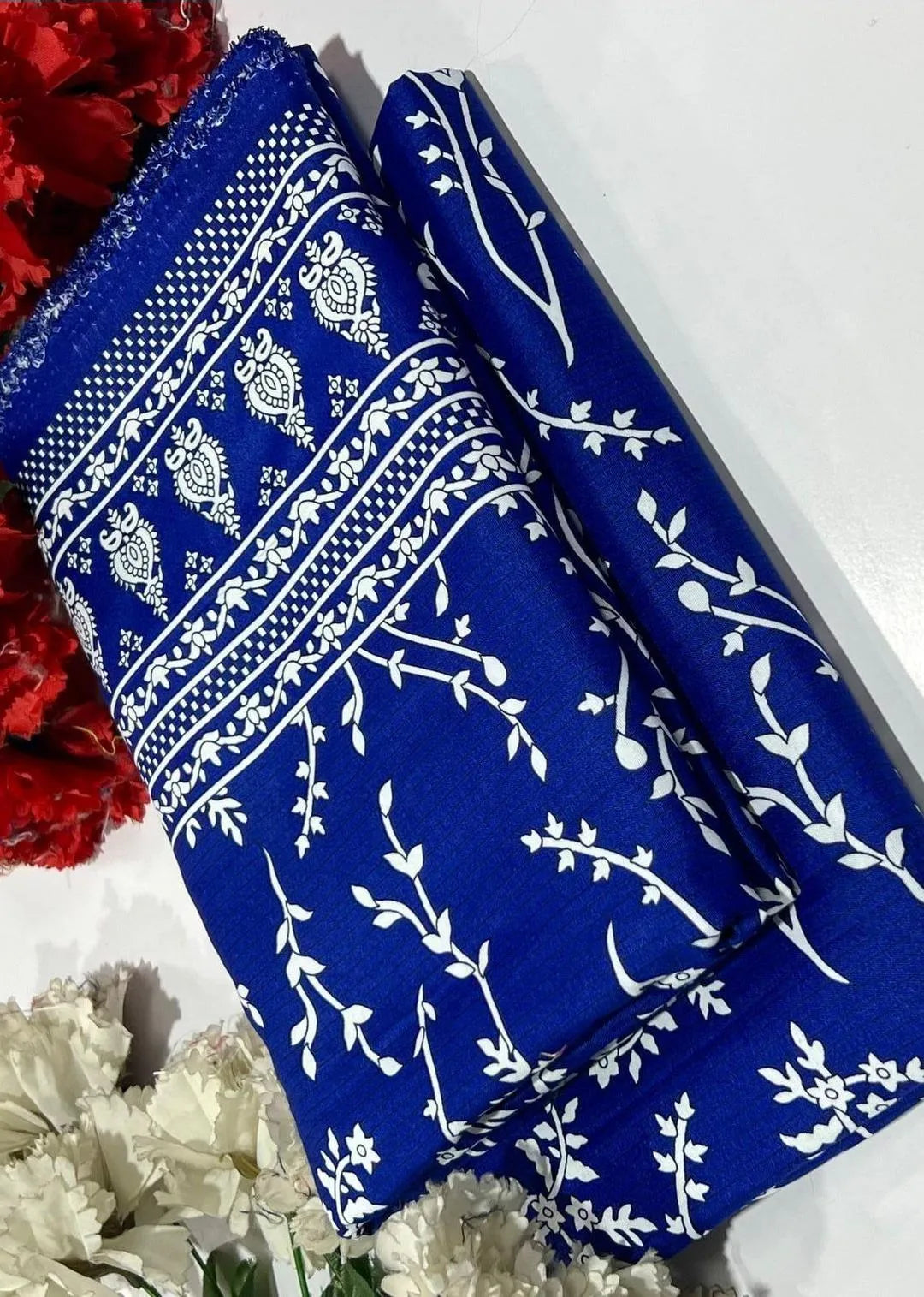2 Pcs Women's Unstitched Printed Suit